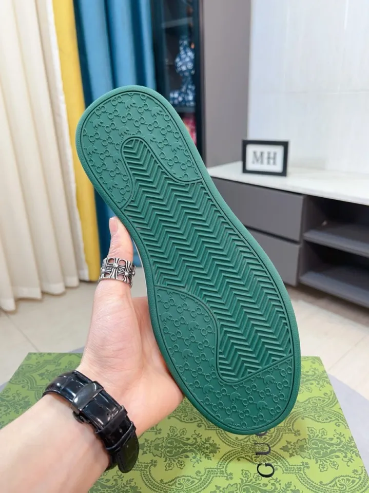 Men's shoes 💰440🌹🌹GUCCI [Gucci] New high-end brand of men's shoes, the latest fashionable casual men's shoes, trendy and versatile style, relaxed and sporty style, uppers imported from Italy, first-layer cowhide, genuine leather lining and ultra-fine workmanship. Original personalized fashionable rubber wear-resistant outsole, light and comfortable on the foot, size 38-44